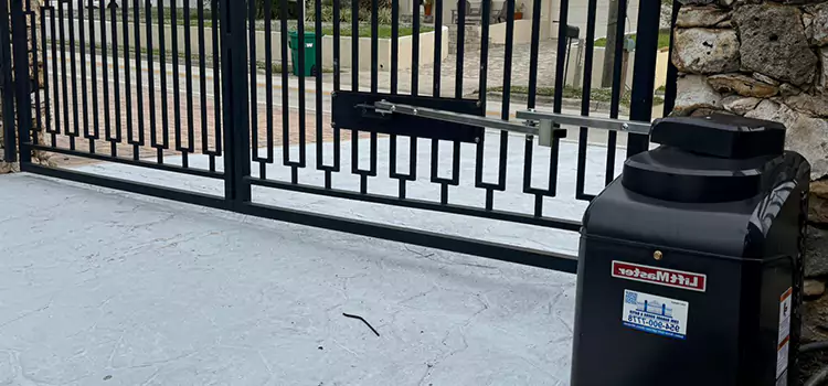 Seamless Installation and Support for Your New Gate in Town n Country, FL