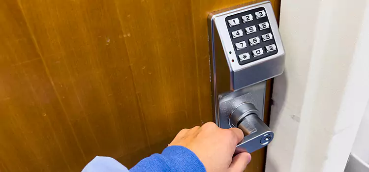 Why Choose Us for Your Keypad Lock Needs in Town n Country, FL?
