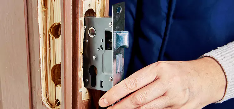 Garage Door Lock Replacement Town n Country